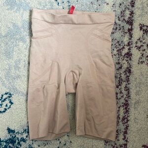 SPANX Slim Cognito High Waist Mid Thigh Shaping Short